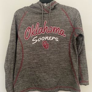 Women’s Sooners sweater size S